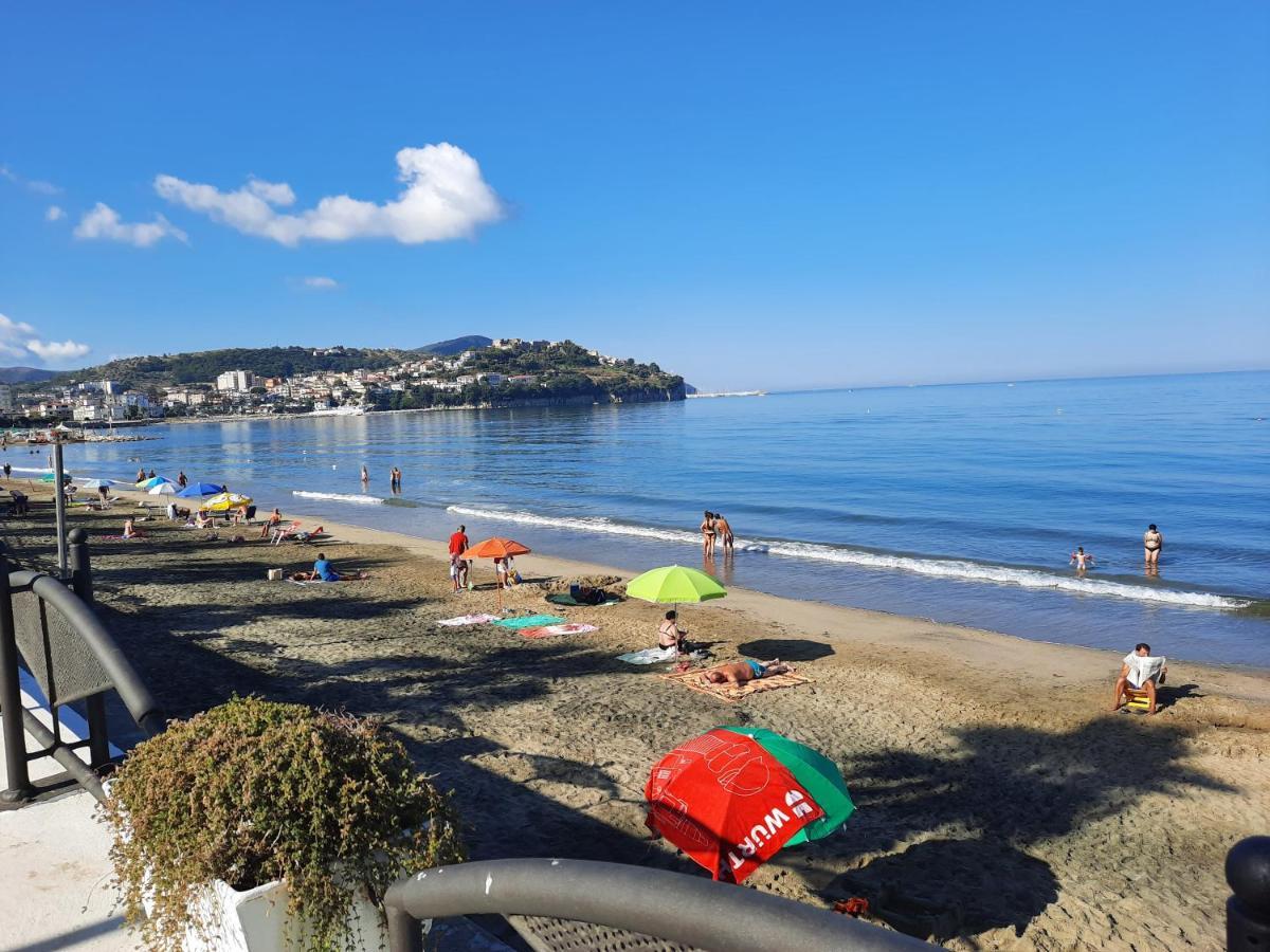 B & Beach Agropoli Exterior photo